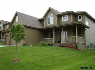 17113 Burdette St, Omaha, NE 68116