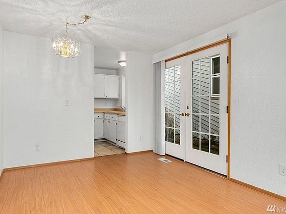 4th image of 2821 L St SE #2821