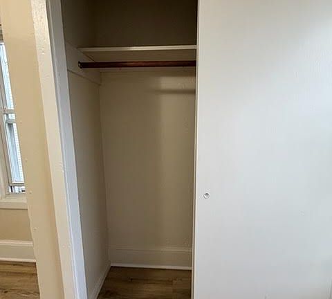 3rd image of 3227 Post Rd APT 4