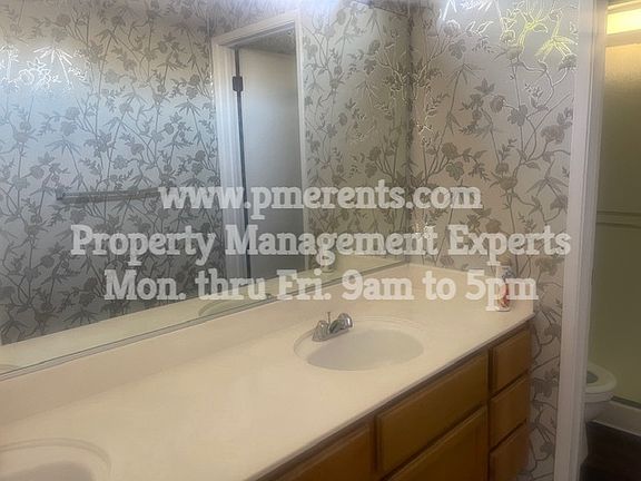 5th image of 2327 Piccardo Cir