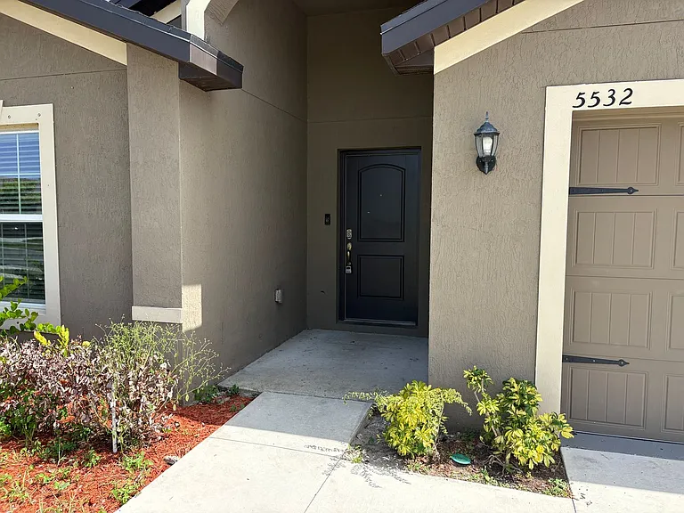 5532 Imagination Dr — Photo 2