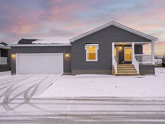 3rd image of 163 Riviera Dr