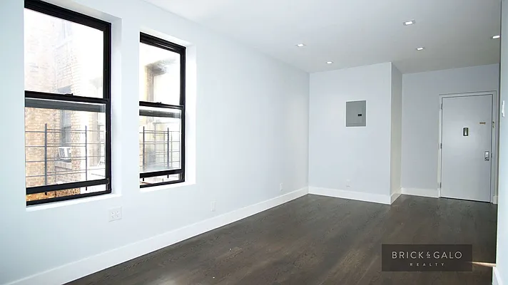 Rented by BRICK & GALO REALTY CORP | media 16