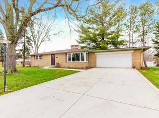 3030 W Westport Rd, Peoria, IL 61615