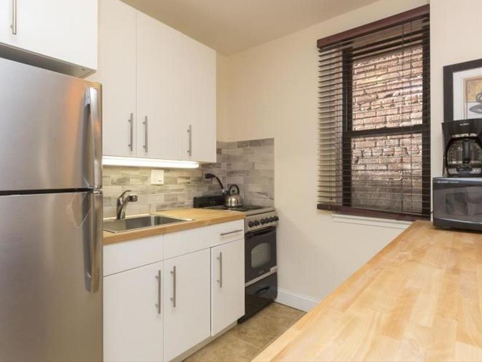 1st image of 515 E 82nd St APT 5C