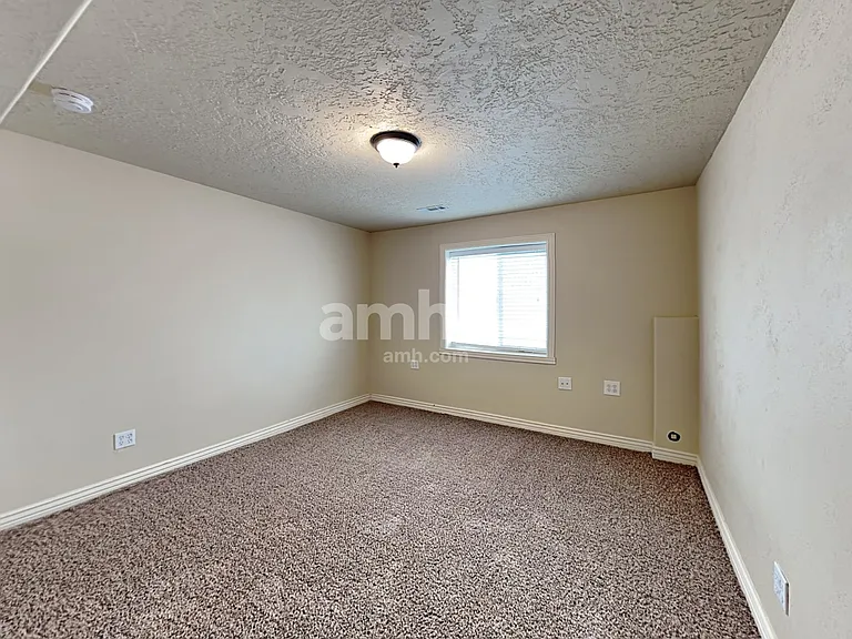 1245 E 640 S — Photo 18