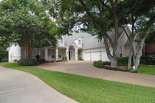 1st image of 1114 Creekwood Dr