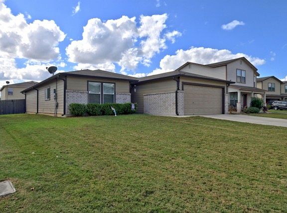 2nd image of 1420 Prairie Rock