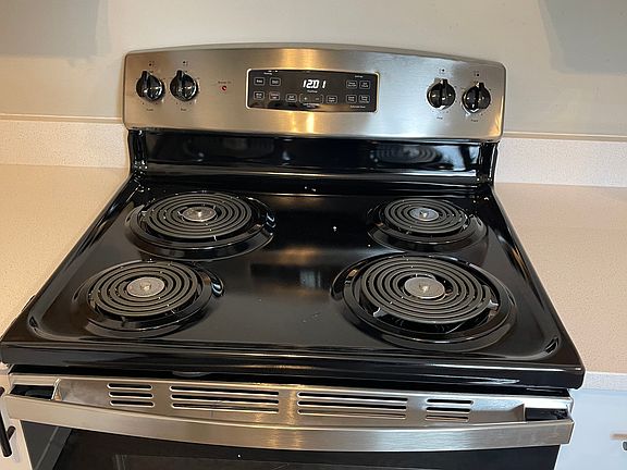3rd image of 4116-4118 Hunting Dr #4116