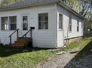 1817 Linval St, Lansing, MI 48910