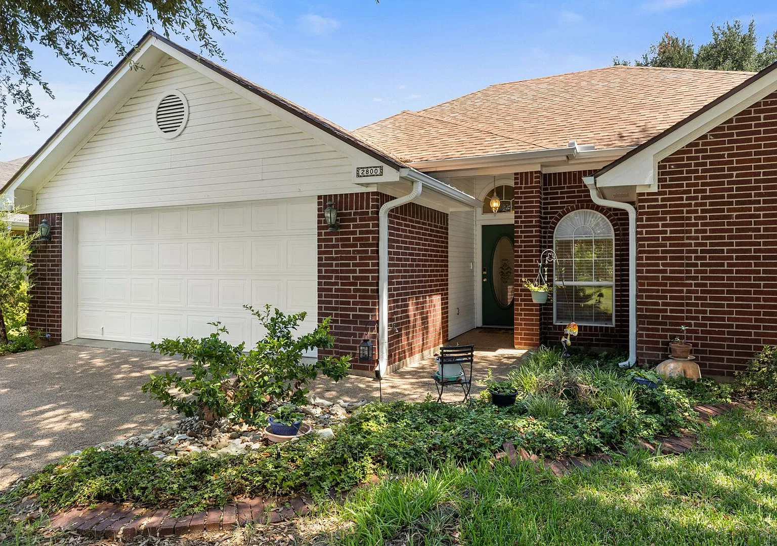 Great 3 Bedroom 2 Bath Home in Midway ISD! — Photo 4