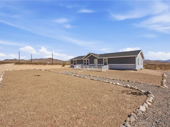 5746 N Eden Road, Golden Valley, AZ 86413