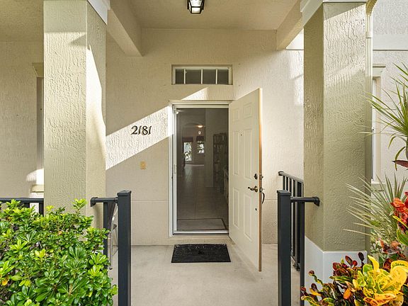 5th image of 2181 SE Grand Drive