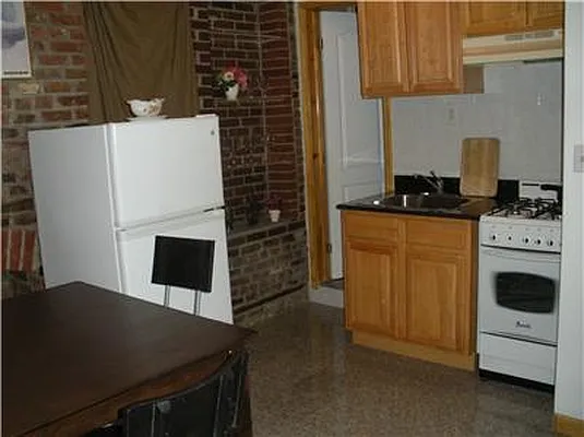 Rented by City Property Group | media 16