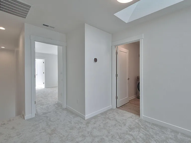 5617 SE Logan Ln — Photo 23