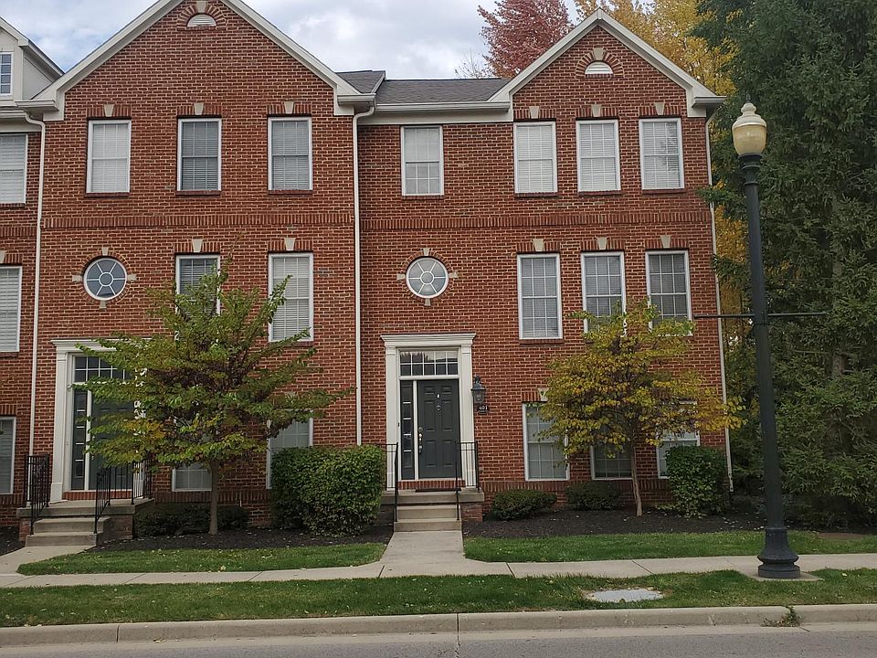 1st image of 401 Autumn Dr