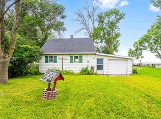 N9015 Debaker Ln, Luxemburg, WI 54217