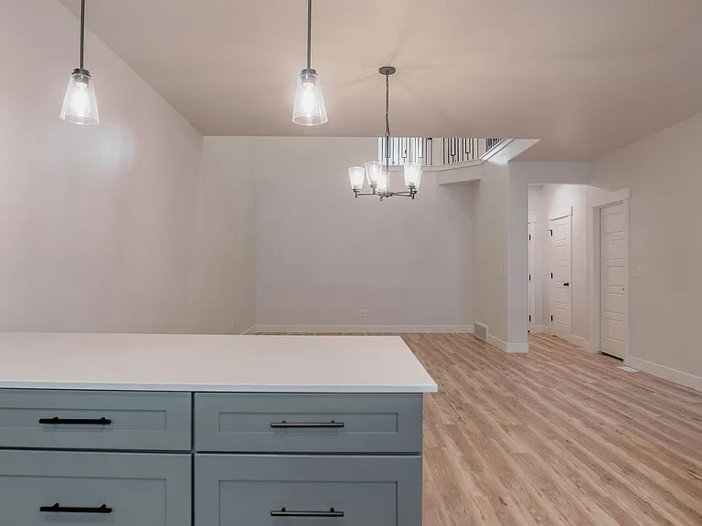 2010 N 3930 W — Photo 11