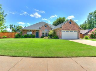 709 Copperfield Ct, Edmond, OK 73003
