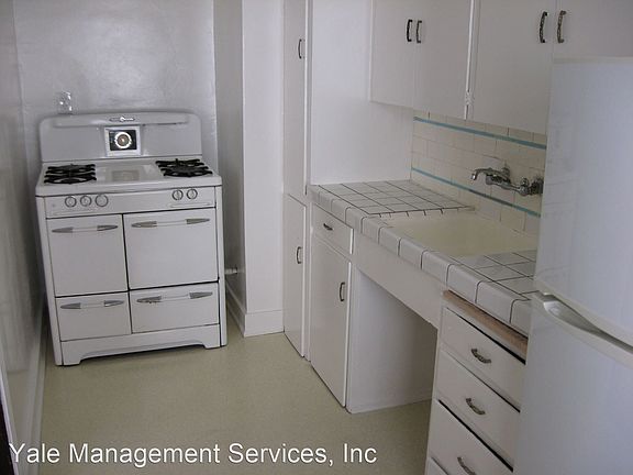 4th image of 747 Wilcox Ave APT 203