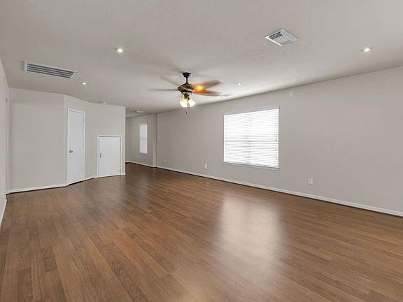 3rd image of 20039 Oland Way