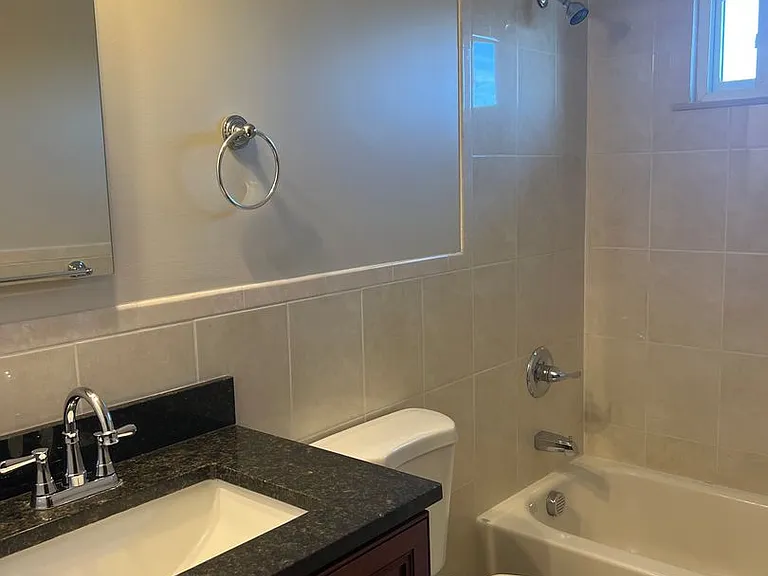 Embassy Square Apartments — Photo 45