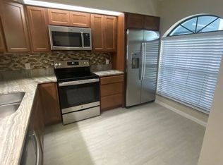 25111 Northlake Dr, Sanford, FL 32773