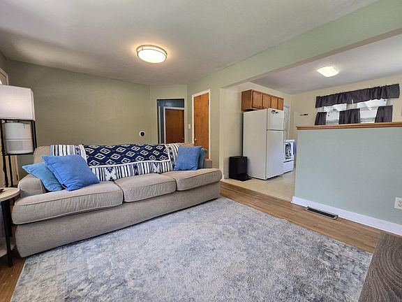 5th image of 1720 S Rustin St