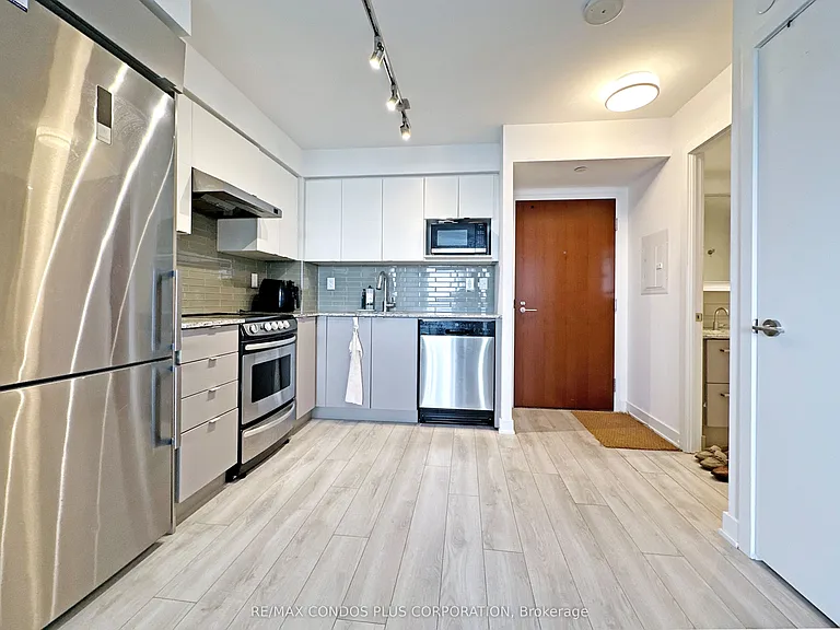 160 Flemington Rd #1116 — Photo 3