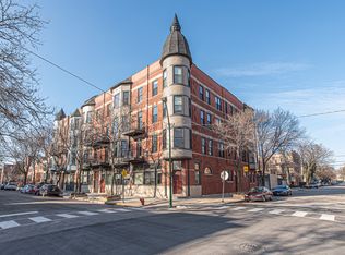1502 W Ohio St APT 2F, Chicago, IL 60642