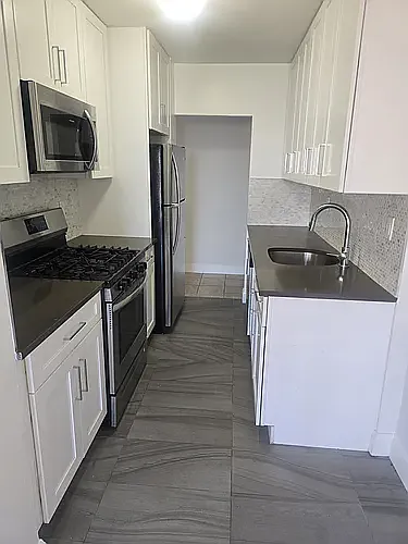 Shorecrest Towers — Photo 46