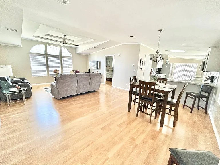 5492 Crane Feather Dr — Photo 3