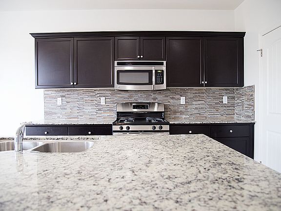 3rd image of 3516 W Sunnyview Ave