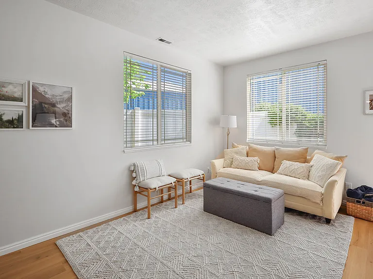 140 Bamberger Rd — Photo 13