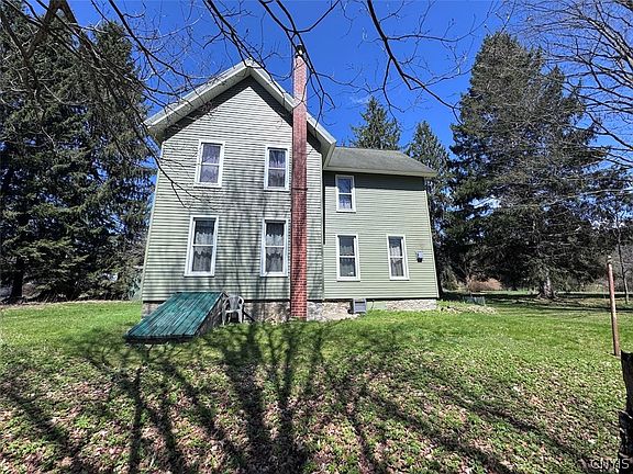3rd image of 83 High St