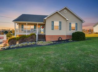 118 Halecrest Ct, Jonesborough, TN 37659