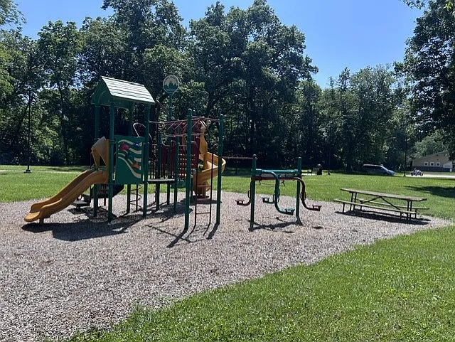 2 bed, 900 sqft, $1,300 — Photo 3