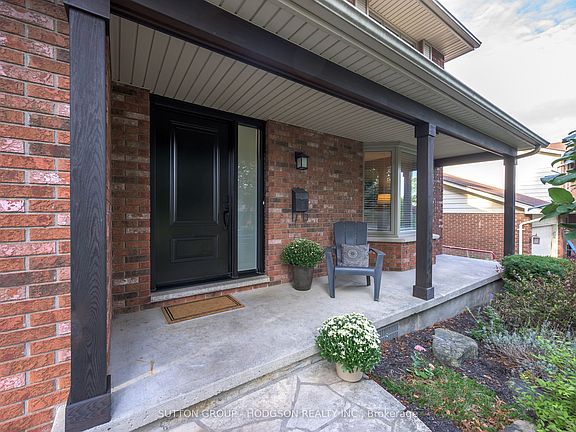 2nd image of 61 Somerset Rd