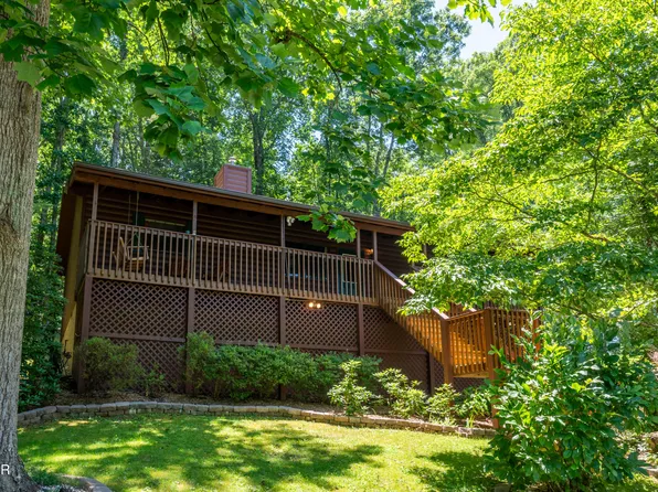 3129 Valley Home Rd, Sevierville, TN 37862