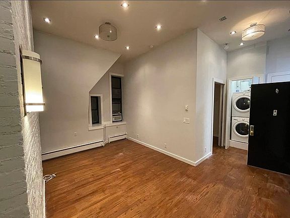 5th image of 64 E 34th St APT 5B
