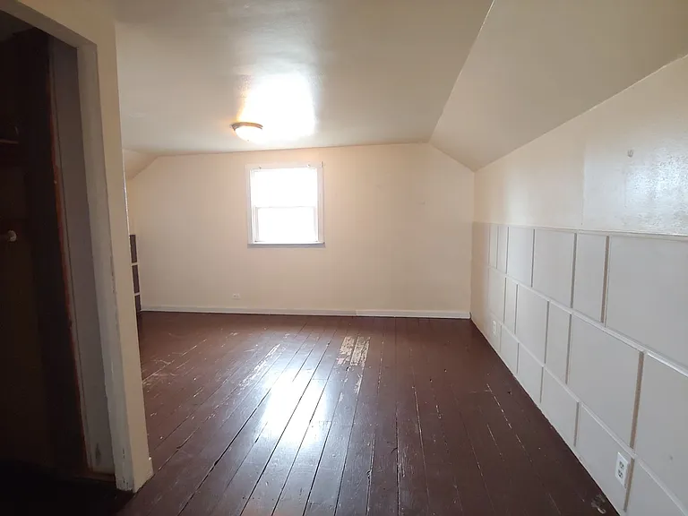 603 S Water St — Photo 20