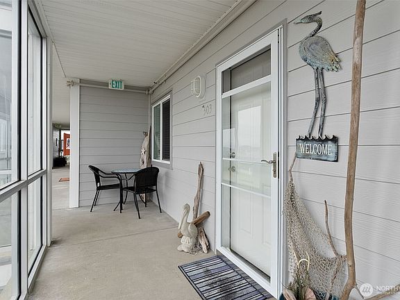 2nd image of 401 Westport View SW #303