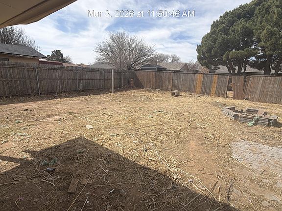 5th image of 1104 Huron Ave