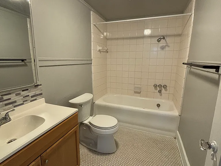 244 W 13th St #3 — Photo 8