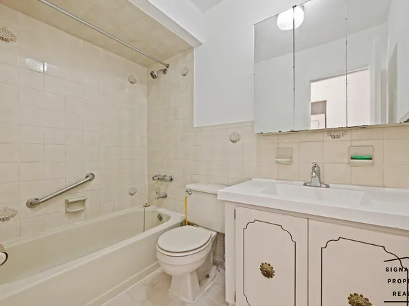 1105 East 72nd Street image 12 of 27