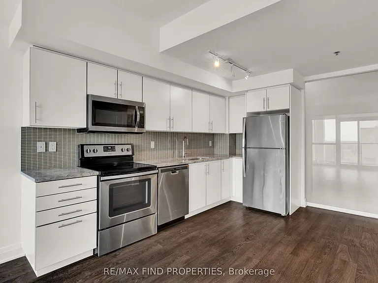 55 Speers Rd #1504 — Photo 5