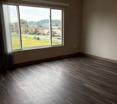 4th image of 1818 Pacific Ave #207