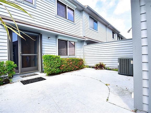 3rd image of 6152 SE Georgetown Pl #803