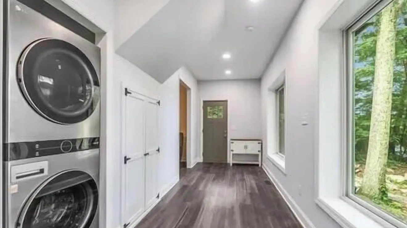 3 bed, 1776 sqft, $4,000 — Photo 4