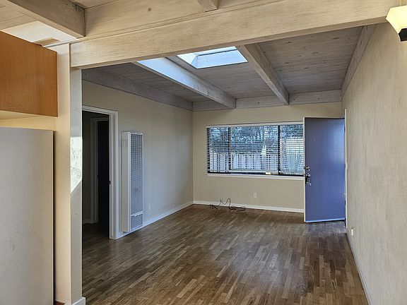3rd image of 416 Ocean View Ave APT C